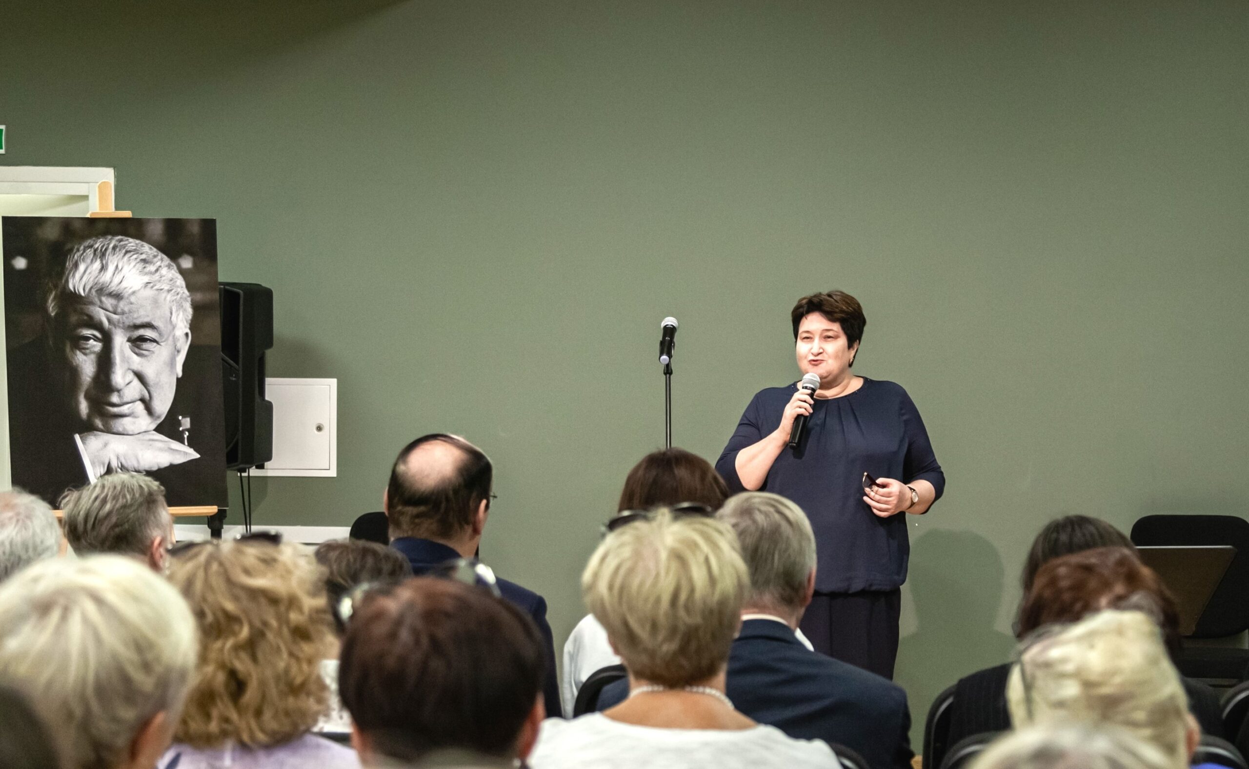 Торжественный вечер посвященный 100-летию Расула Гамзатова в Музее истории литературы ХХ века