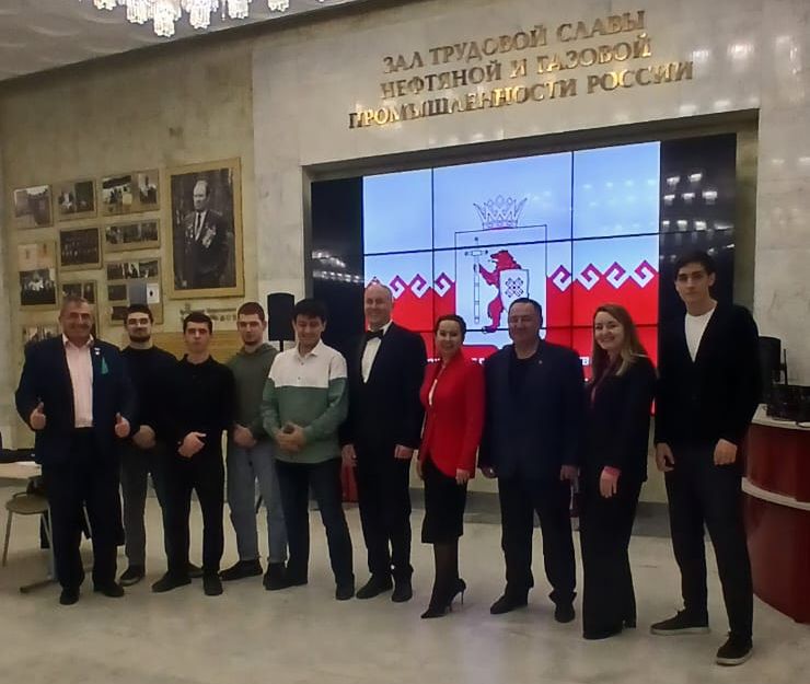 Студенты из Дагестана заняли призовое второе место в ходе интеллектуальной игры «Что? Где? Когда?» на базе Российского государственного университета нефти и газа имени И.М. Губкина