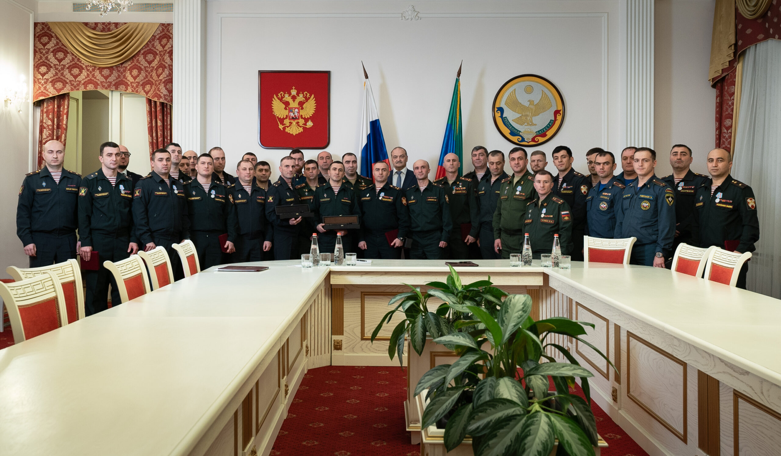 Торжественная церемония награждения военнослужащих в Постпредстве РД при Президенте РФ