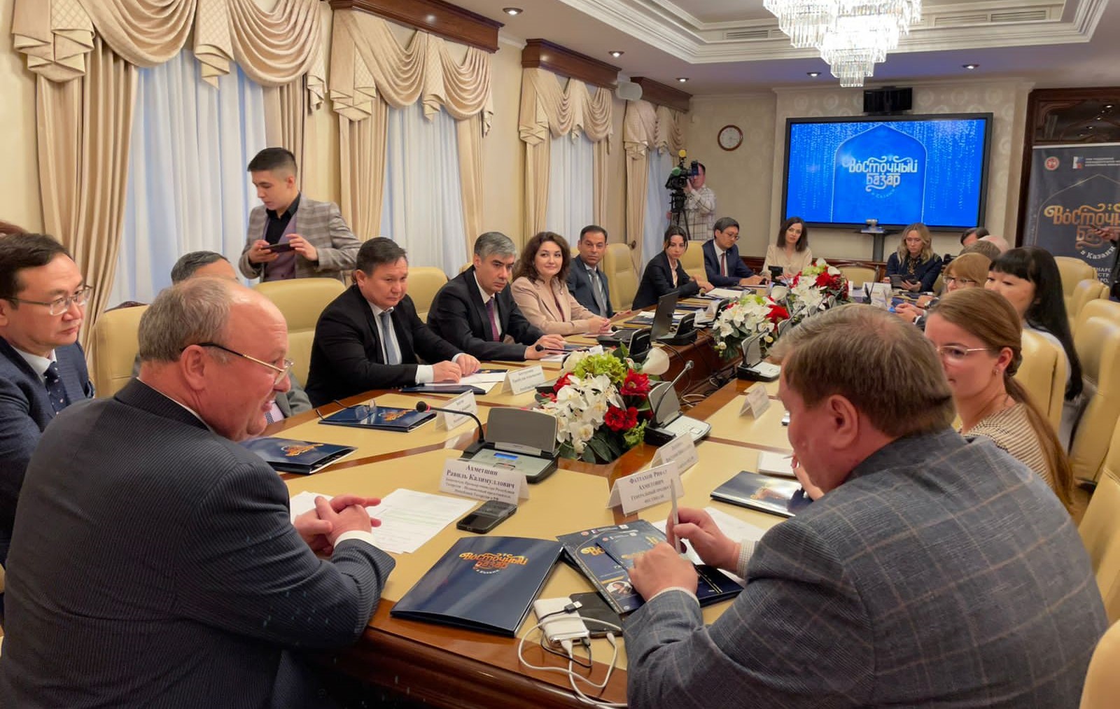 Рабочая встреча в Полномочном представительстве Республики Татарстан