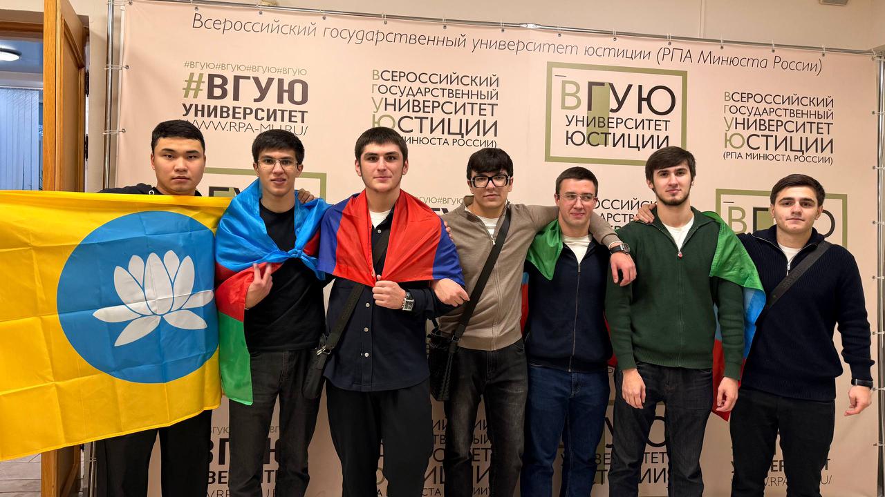 Дагестанское студенческое объединение ВГУЮ представило свой стенд на фестивале «Землячество»